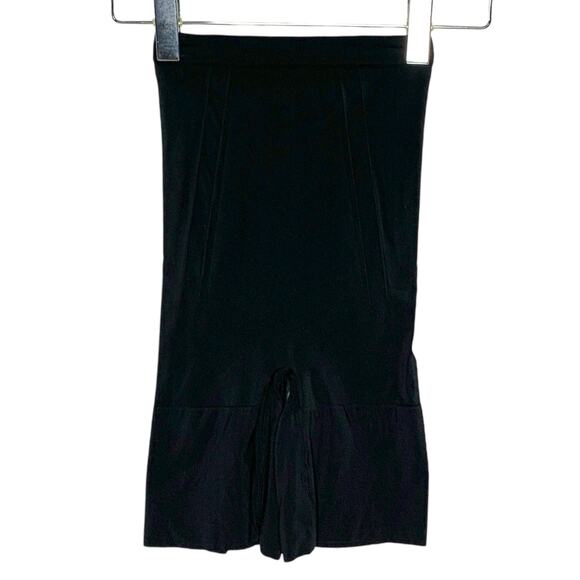 Spanx S Womens Oncore High Waisted Mid Thigh Shorts Black - Picture 2 of 11
